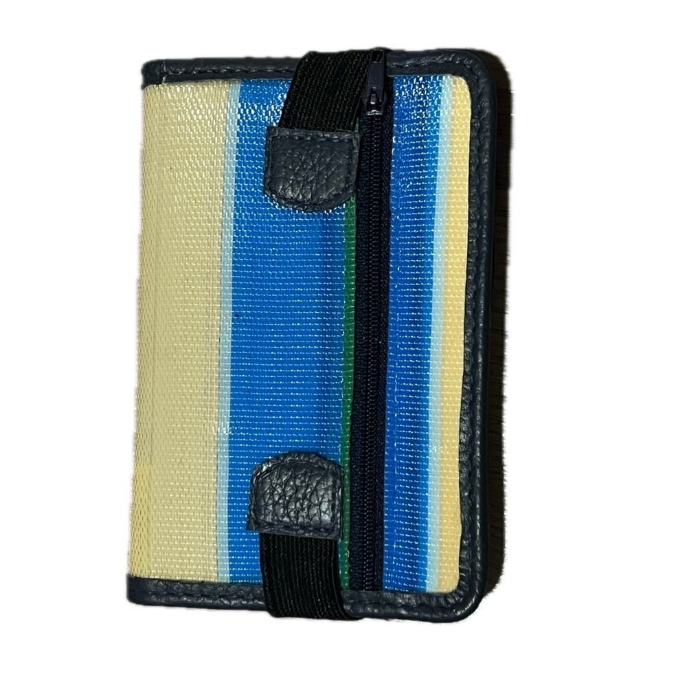 Tote Le Monde Woven Colorful Striped Smartphone Wallet - Picture 9 of 9